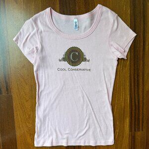 Cool Conservative Sz M Pink T-shirt